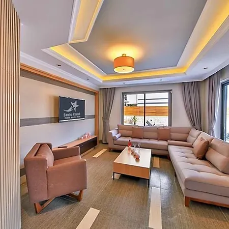 فيلة Sleeps 6 Pool Air Con Wifi T751293 *