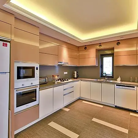 Sleeps 6 Pool Air Con Wifi T751293 فيلة