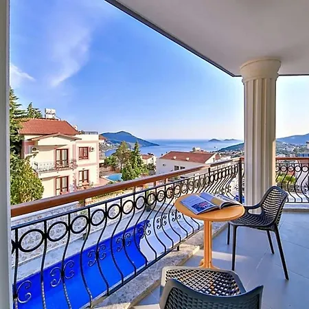 فيلة Sleeps 6 Pool Air Con Wifi T751293 *