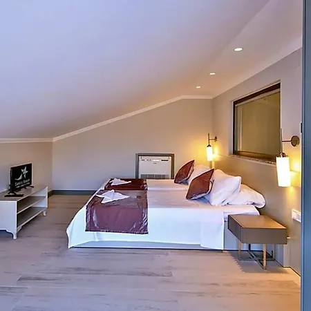 فيلة Sleeps 6 Pool Air Con Wifi T751293